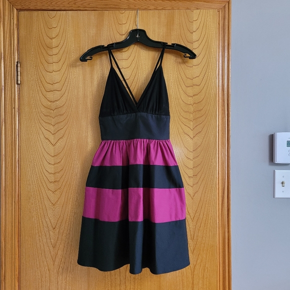 Dress - Picture 1 of 2